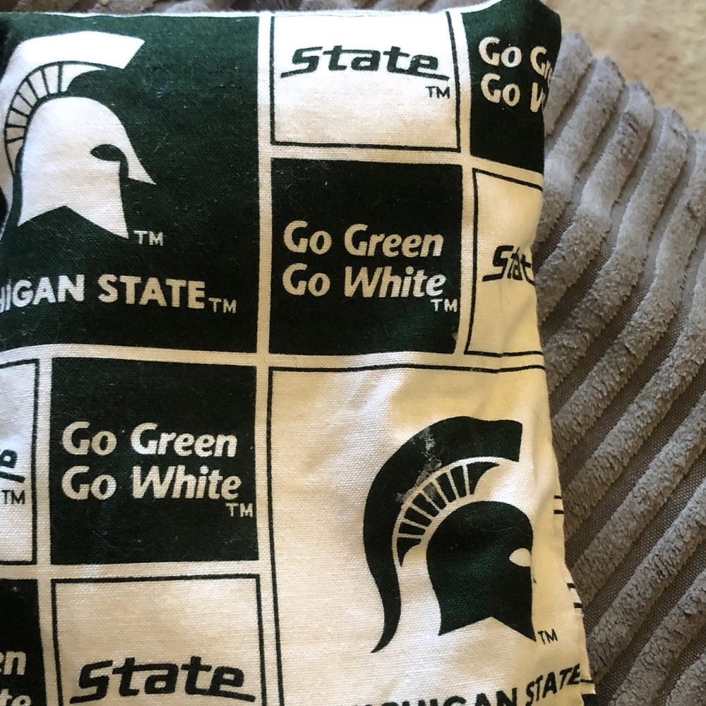 University Green & White ice pack